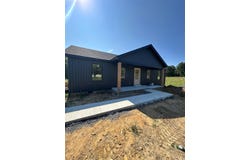 1194 Pea Ridge Road, Scottsville, KY 42164