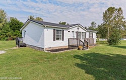 116 Gardener Dr, Vine Grove, KY 40175