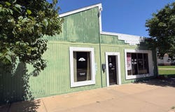 110 S Pioneer, Lyons, KS 67554