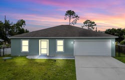 482 NW Fairfax Avenue, Port Saint Lucie, FL 34983