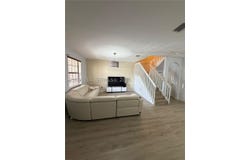3515 W 89th Pl, Hialeah, FL 33018