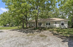 1133 E 318th Road, Flemington, MO 65650
