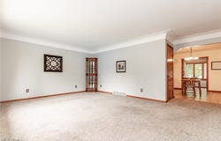 2966 Lynn Drive, Willoughby Hills, OH 44094