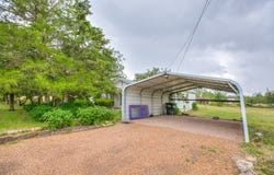 405 W James Ave, Mertzon, TX 76941