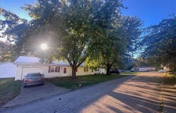 135 W Main Street, Leesburg, OH 45135