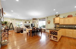 951 S ST, Springfield, OR 97477
