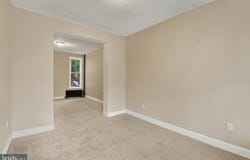 327 E COLLEGE AVENUE, YORK, PA 17403