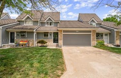 249 NE Edgewater Drive, Lee's Summit, MO 64064