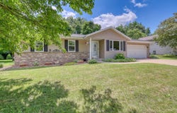 N164w20145 Juniper St, Jackson, WI 53037