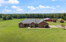 33 Barney Road, Enola, AR 72047