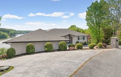 401 Pollard Cir, CADIZ, KY 42211