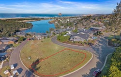 Brooten Mountain DR, Pacific City, OR 97135