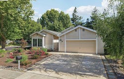 498 Freitas Rd, Danville, CA 94526