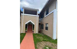 10076 Twin Lakes Dr, Coral Springs, FL 33071