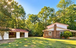 348 Knottywood Drive, Lavonia, GA 30553