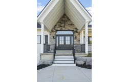 1730 Creek Wood, Dubuque, IA 52003