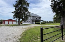 1974 County Road 5800, Willow Springs, MO 65793