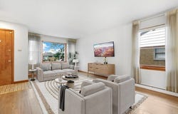 188 W 29th Place, South Chicago Heights, IL 60411