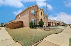 2800 Long Slope Road, Arlington, TX 76001