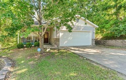 1005 Buck Lane, Merriam Woods, MO 65740