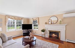 194 New Meadow Road, Barrington, RI 02806