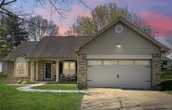 10 Lexington Lane, Washington, MO 63090