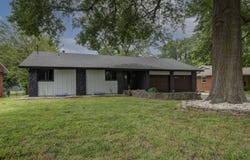 3224 W Whiteside Street, Springfield, MO 65807
