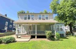 1616 Fairview Avenue, Manhattan, KS 66502