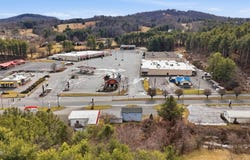948 E Stuart Drive, Galax, VA 24333