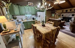 207 Lakeside Dr, Haverhill, NH 03785