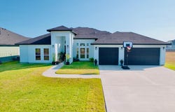 1118 Cape Velero, ROCKPORT, TX 78382