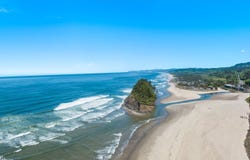 211 SOUTH BEACH CT, Neskowin, OR 97149