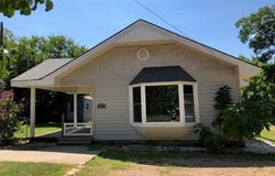 1210 W Bullock Street, Denison, TX 75020