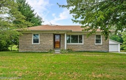 2725 Rhodelia Rd, Payneville, KY 40157