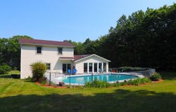 41 Roundstone Drive, Glenburn, ME 04401