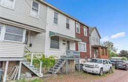 1630 Poplar Way, Braddock, PA 15104