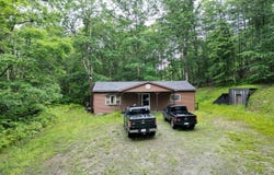 4923 Alton Road, French Creek, WV 26218