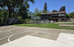 9361 W Parkway Street, Redford, MI 48239