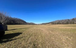 439 Little Renox Road, Burkesville, KY 42717