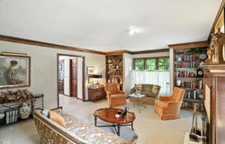 380 Raintree Drive, Zionsville, IN 46077