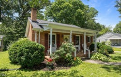 1542 W Davis Street, Burlington, NC 27215
