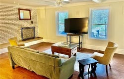 135 MYRTLEWOOD Drive, Pineville, LA 71360