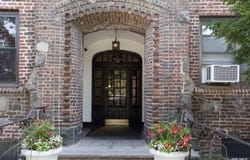 141 Wyckoff Place, Woodmere, NY 11598