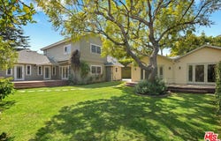 512 N Linden Dr, Beverly Hills, CA 90210