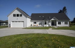 43 Triopha Ln, Sequim, WA 98382