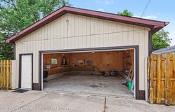 3735 Fox Pointe S, Lansing, MI 48911