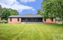 1757 Westlane Drive NE, Grand Rapids, MI 49505