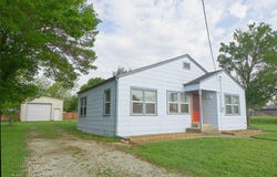 216 S Mesquite Street, Muenster, TX 76252