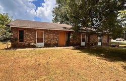 821 W 2nd, DeWitt, AR 72042