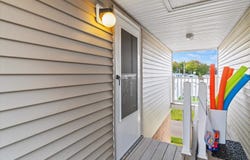 68 Kings Highway, Hampton, NH 03842